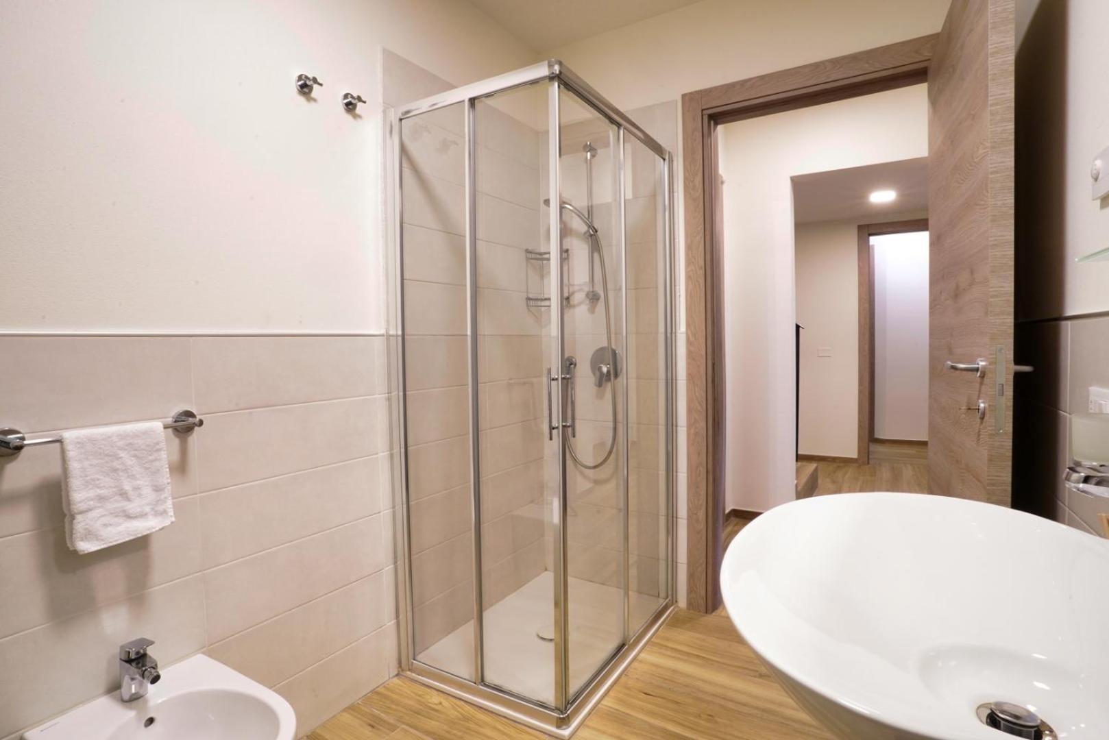 Ca Mandarein Bed & Breakfast Quattro Castella ภายนอก รูปภาพ