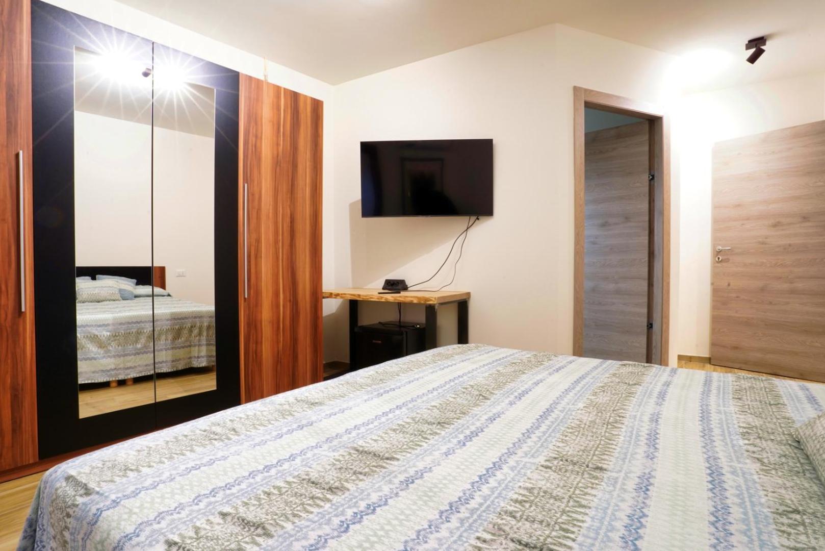 Ca Mandarein Bed & Breakfast Quattro Castella ภายนอก รูปภาพ